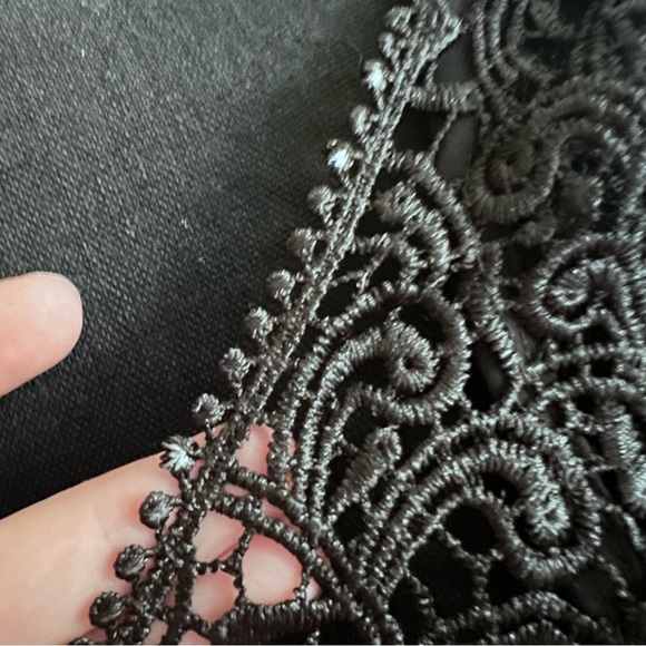 Julie’s Closet Lace Top - Picture 4 of 5